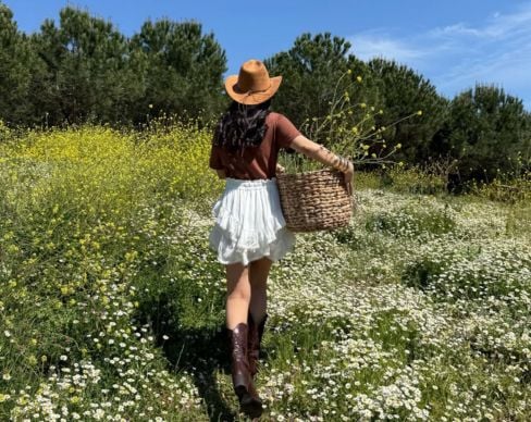 Fırfırlı Etek Nasıl Kombinlenir?