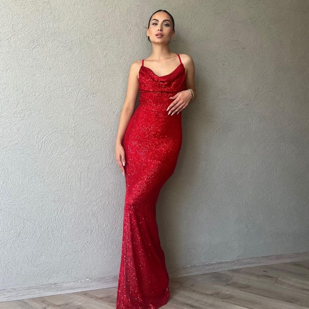 Yaz Düğünlerinin Olmazsa Olmazı: Pullu Elbise