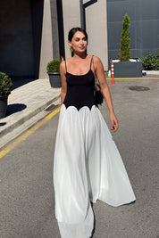 Siyah Askılı Sırt Bağlama Detaylı Kloş Elbise SY-3333-Siyah