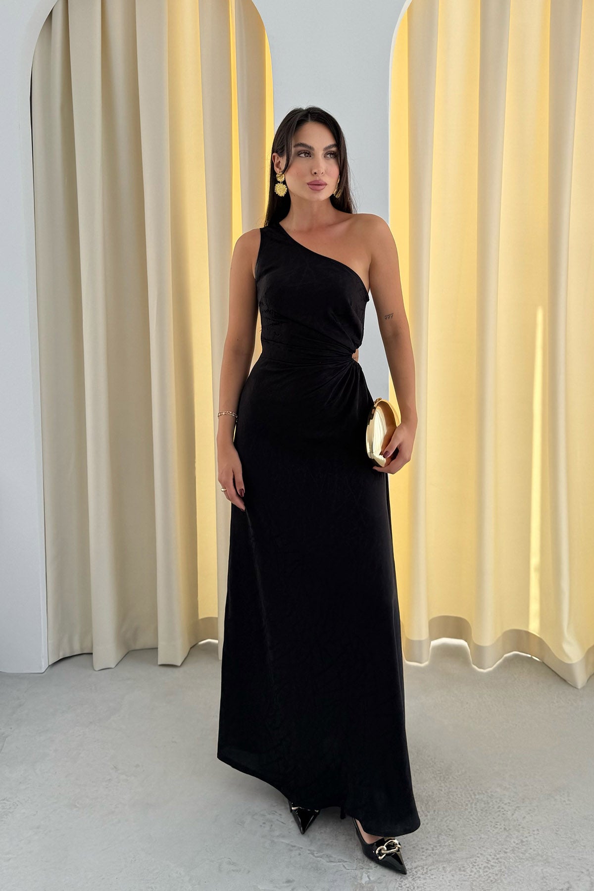 Siyah  Desenli Tek Kol Pencere Detaylı Elbise SY-3334-Siyah