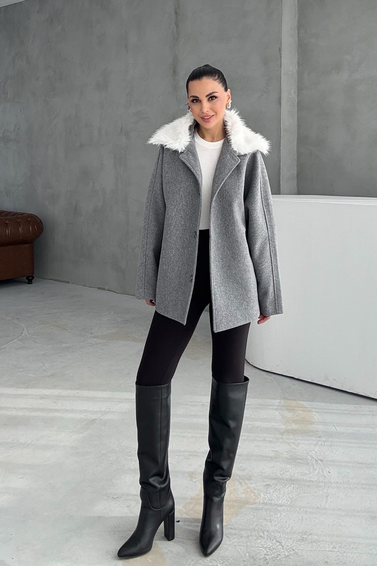 Yakası Kürklü Gri Kaşe Kısa Kaban SY-3442-Gri