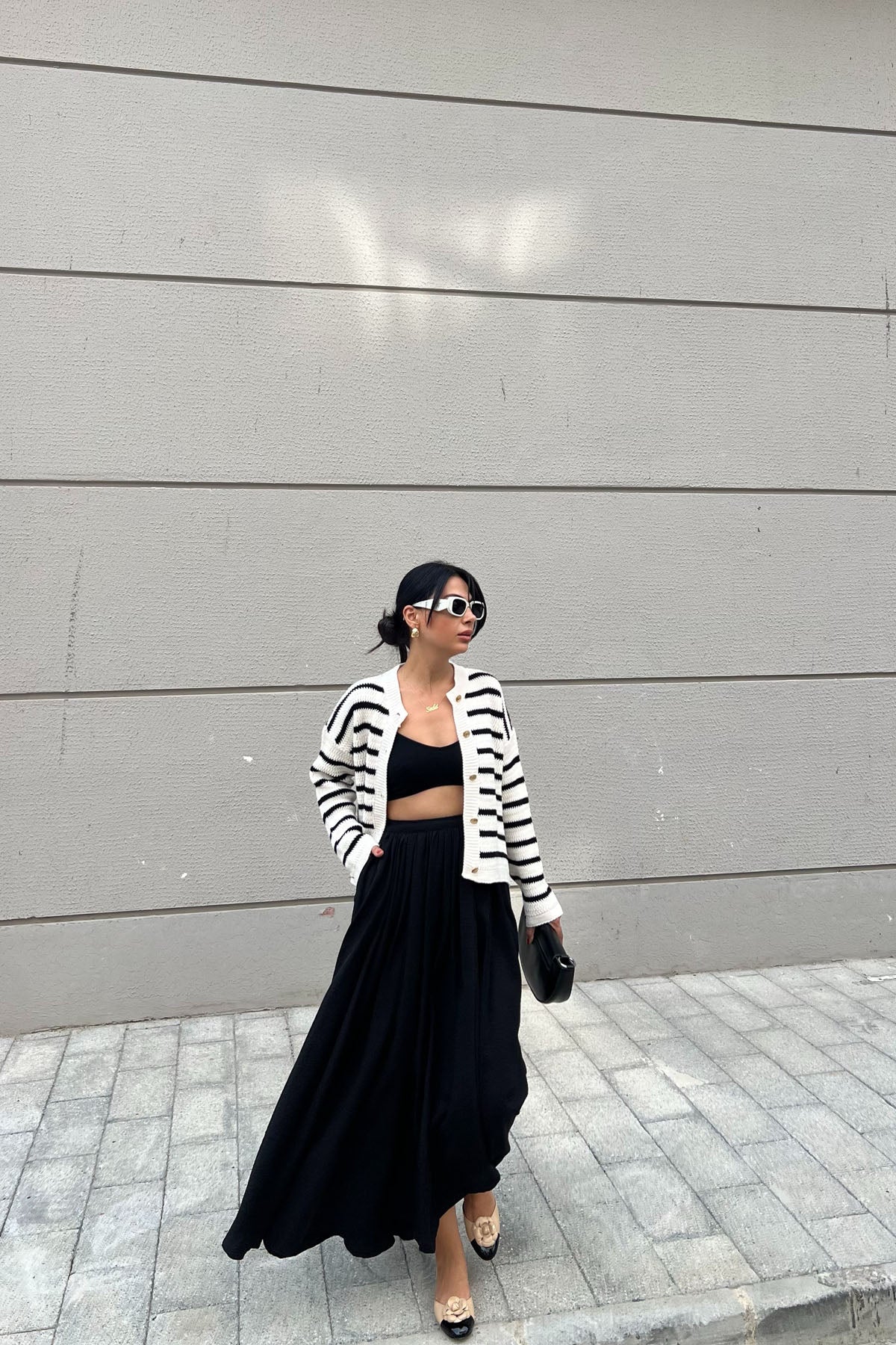 Ekru Siyah Çizgili Gold Düğmeli Hırka SY-2489-Ekru