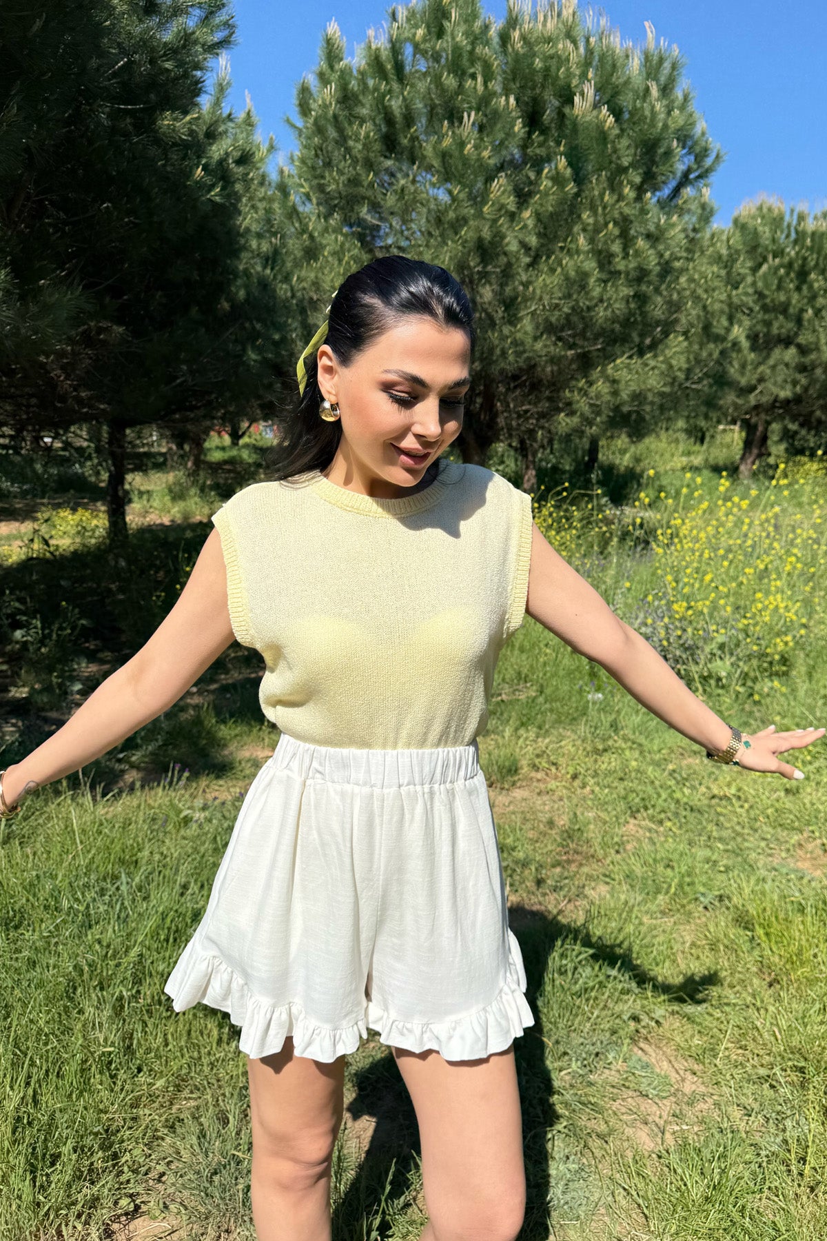 Ekru Fırfır Detaylı Şort SY-2321-Ekru