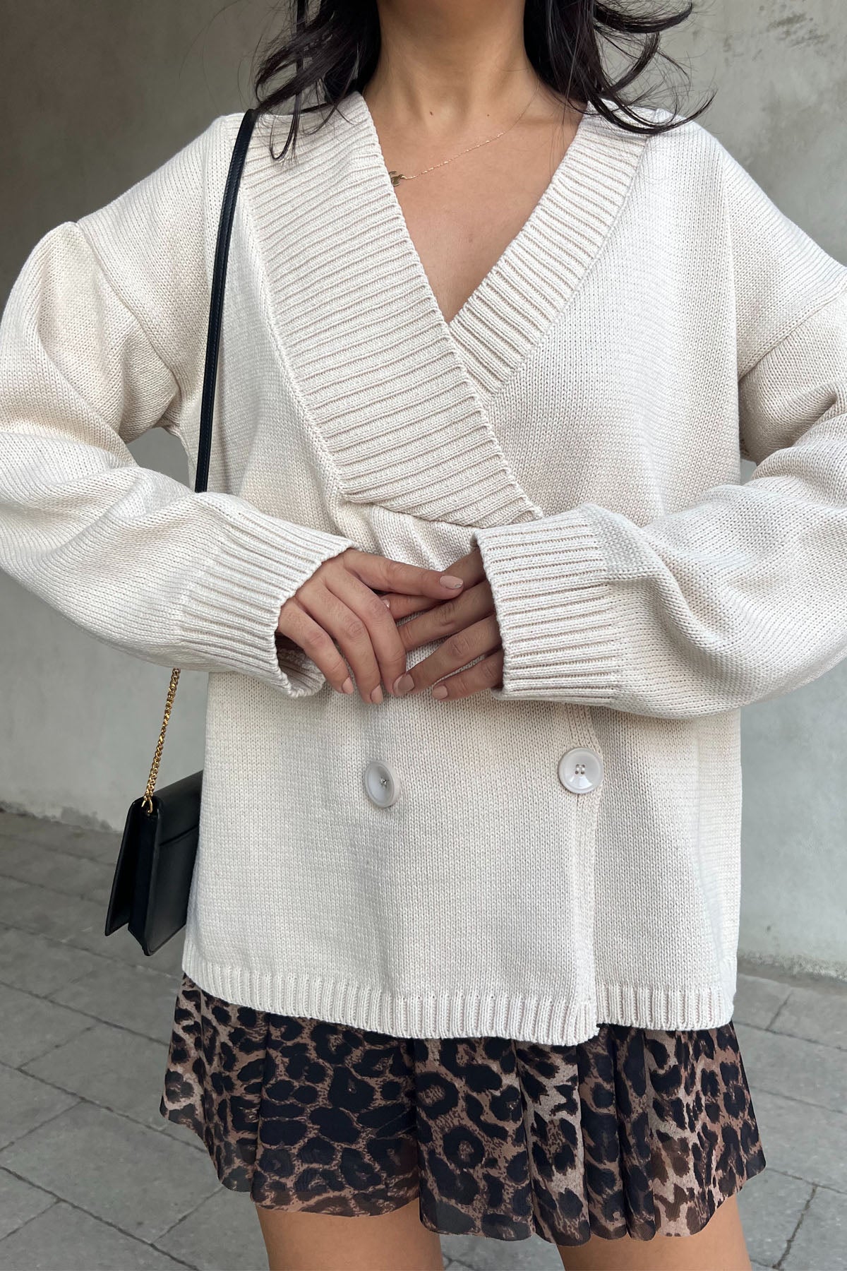 Krem Düğmeli Kruvaze Yaka Hırka SY-2423-Krem