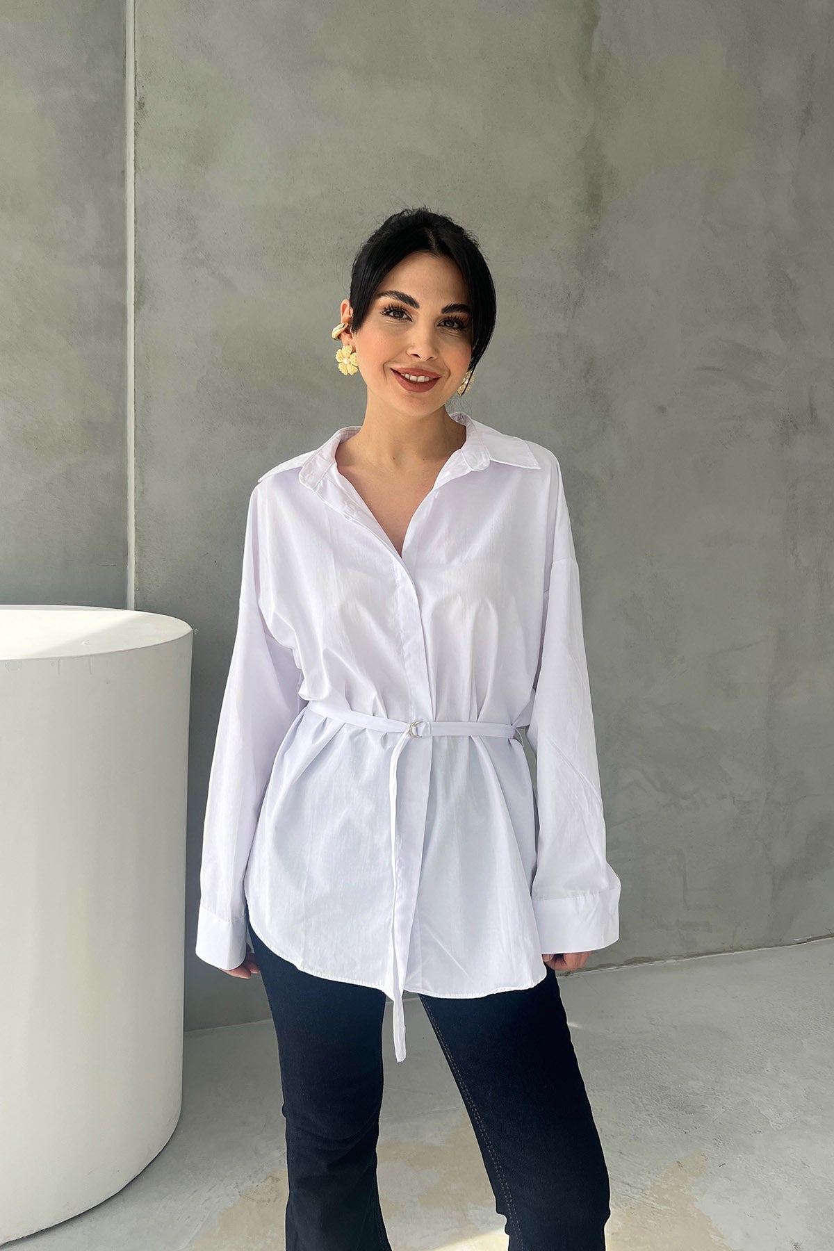 Beyaz Kemer Detaylı Gömlek SY-3016-Beyaz