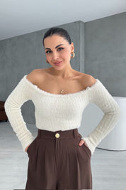 Ekru Sakallı Kayık Yaka Triko Kazak SYM-3426-Ekru