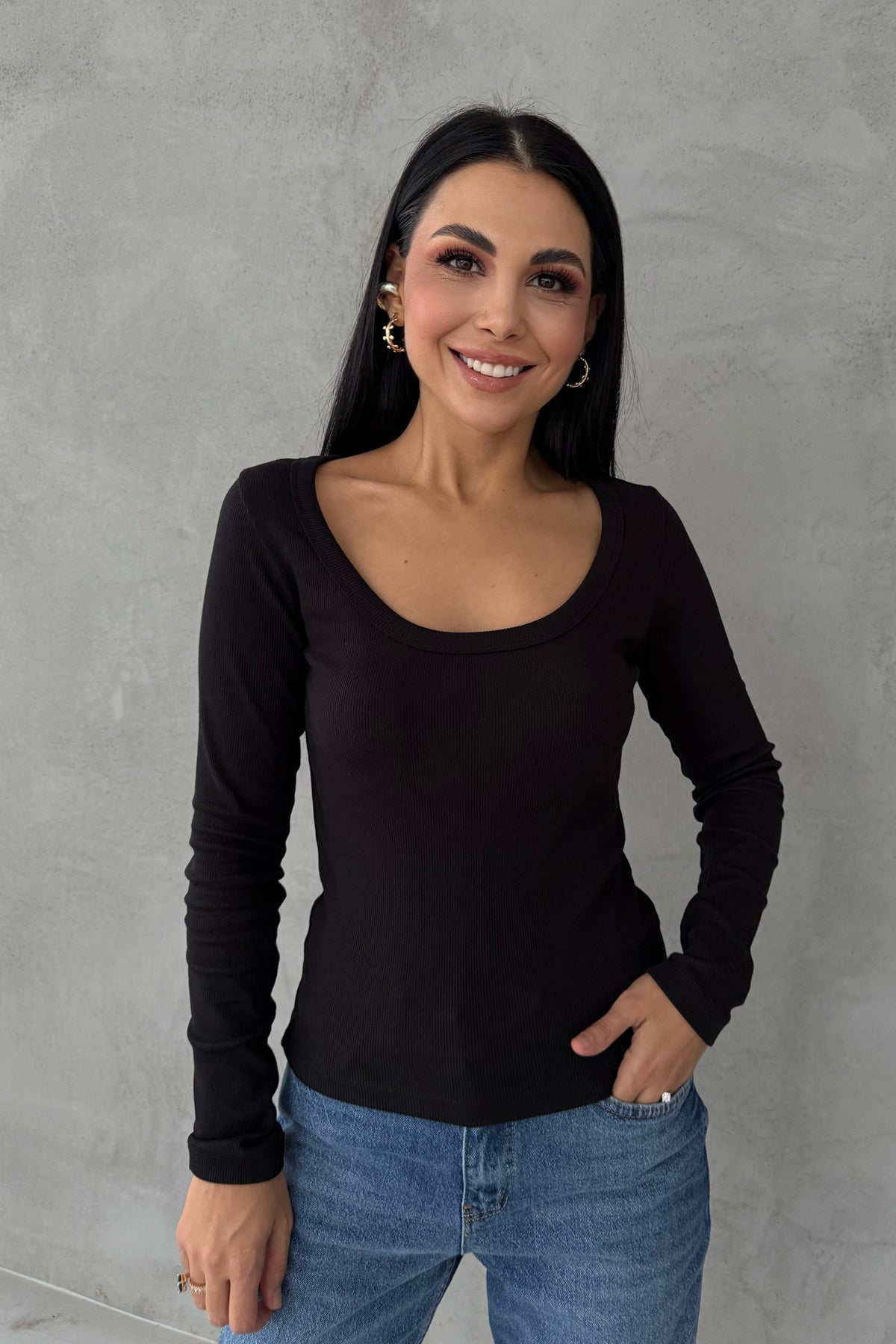 Uzun Kollu Fitilli Derin Bisiklet Yaka Siyah Body SY-3412-Siyah