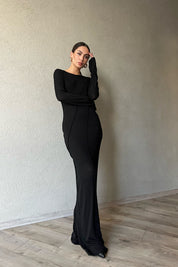 Siyah Dikiş Detaylı Sırt Dekolteli Astarlı Uzun Elbise SY-1658-Siyah