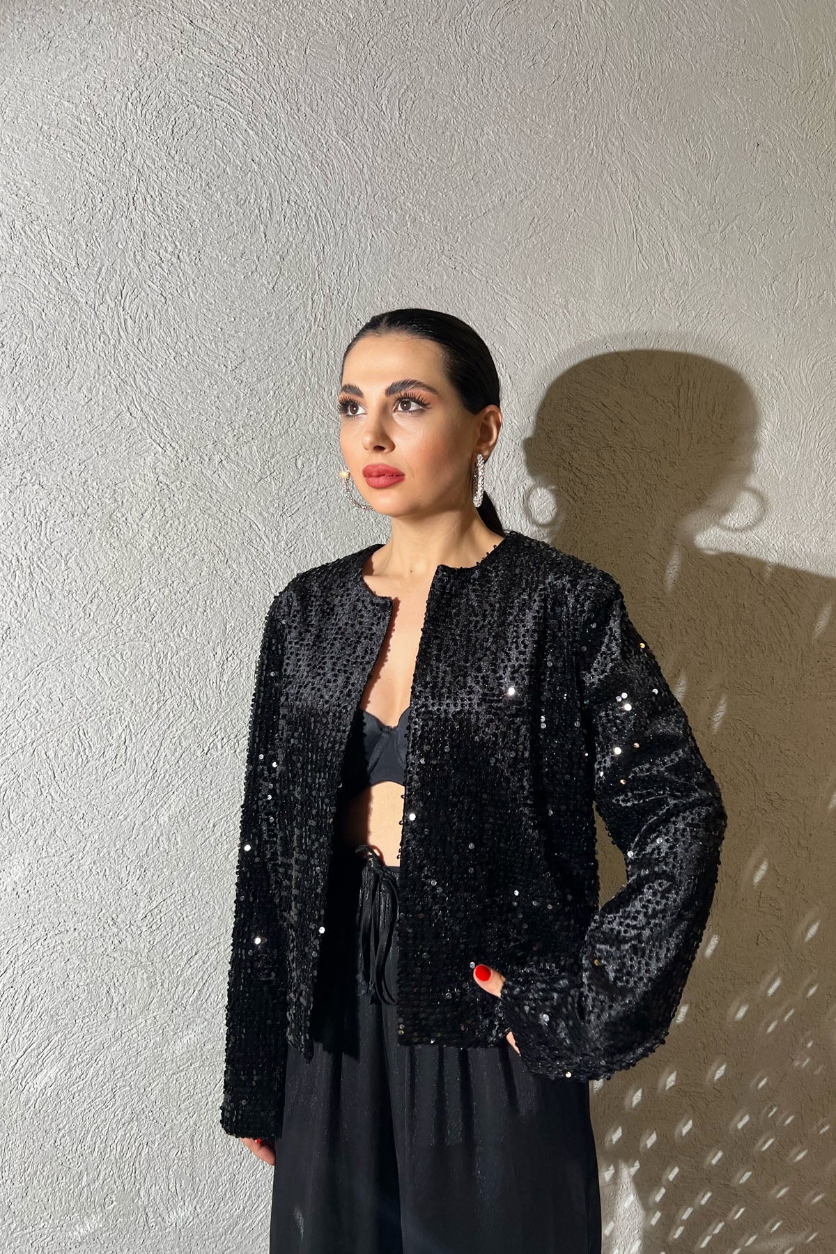 Siyah Pullu Astarlı Yuvarlak Yaka Ceket SY-1383-Siyah