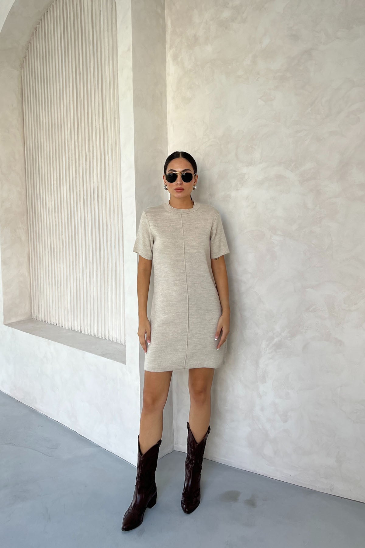 Bej Önü Dikiş Detaylı Kısa Triko Elbise SY-23834-Bej