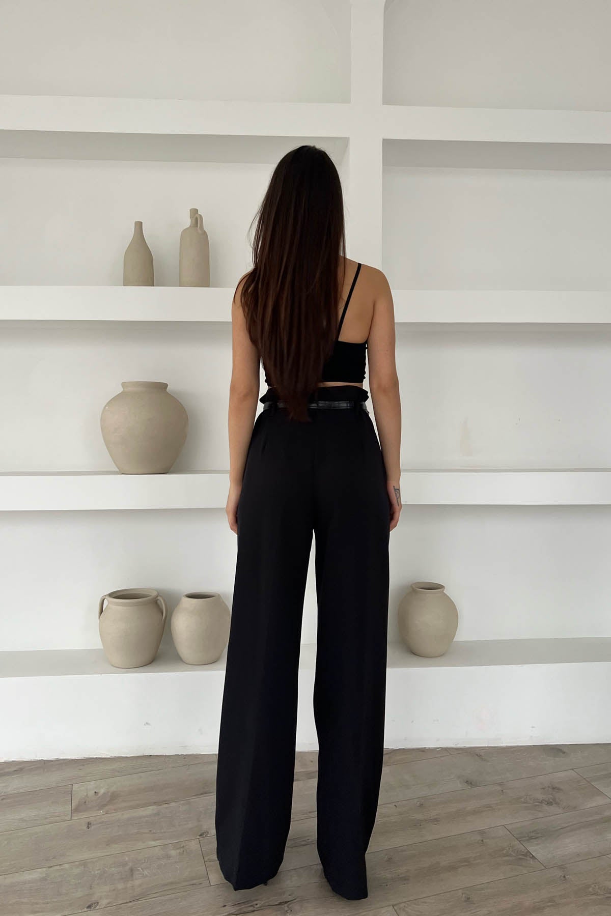 Siyah Kemer Detaylı Yüksek Bel Geniş Paça Pantolon SY-1681-Siyah