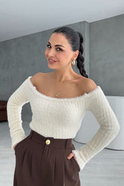 Ekru Sakallı Kayık Yaka Triko Kazak SYM-3426-Ekru