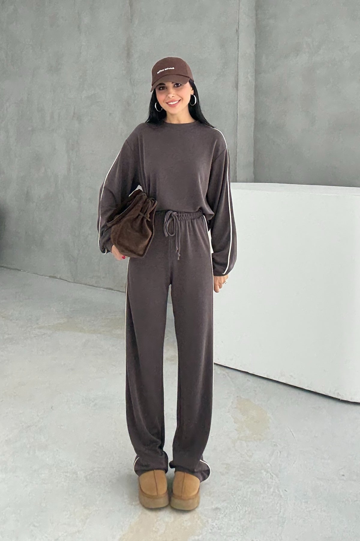 Orjinal Marka Bisiklet Yaka Çizgili Eşofman Takımı - Kahverengi SY-3421-Kahverengi