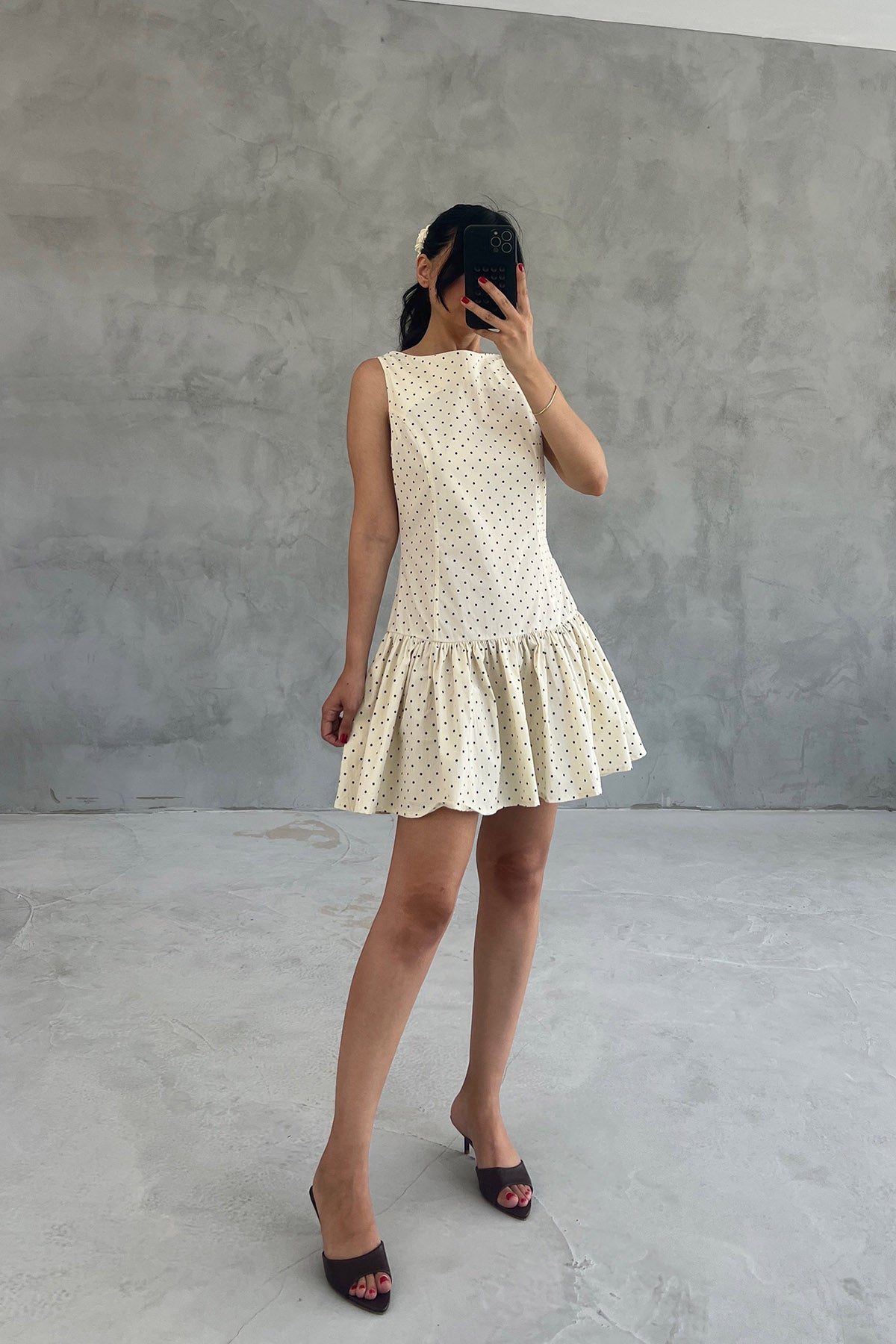 Bej Sırt Dekolteli Puantiyeli Mini Elbise SY-3256-Bej