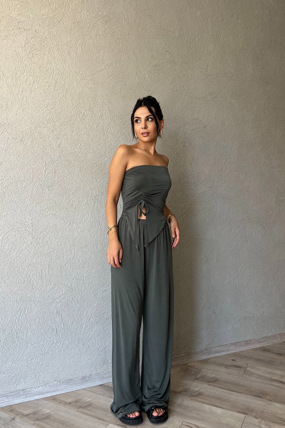 Açık Haki Büzgü Detaylı Bluz ve Salaş Pantolon Takım SY-2144-Açık Haki