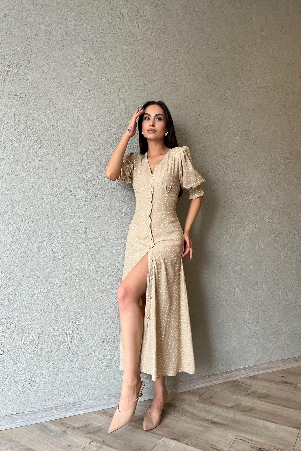 Vizon Puantiyeli Arka Bel ve Kol Ucu Gipeli Elbise SY-1727-Vizon