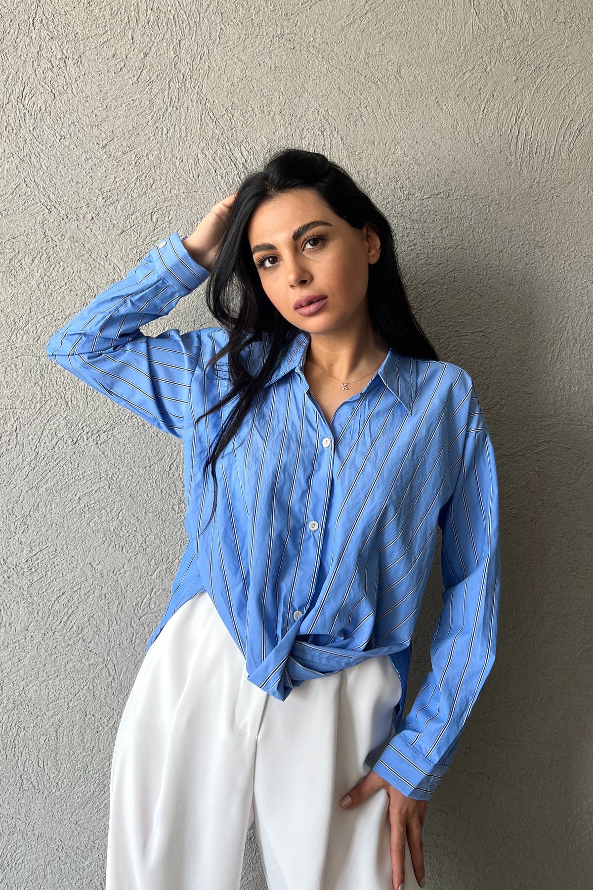 Mavi Çizgili Önü Tasarım Bağlamalı Gömlek SY-2046-Mavi