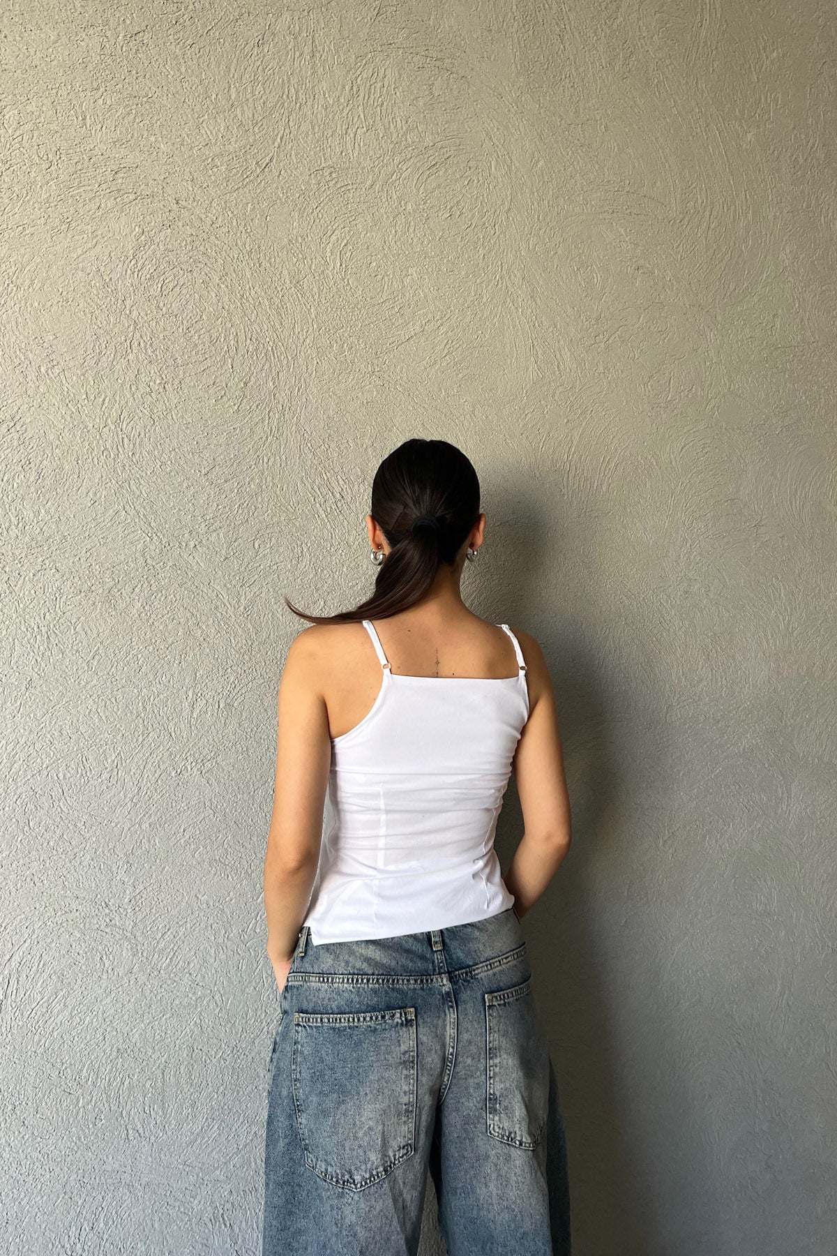 Beyaz Askılı Büzgü Detaylı Bluz SY-2064-Beyaz