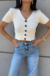 Krem V Yaka Siyah Düğmeli Triko SY-3323-Krem