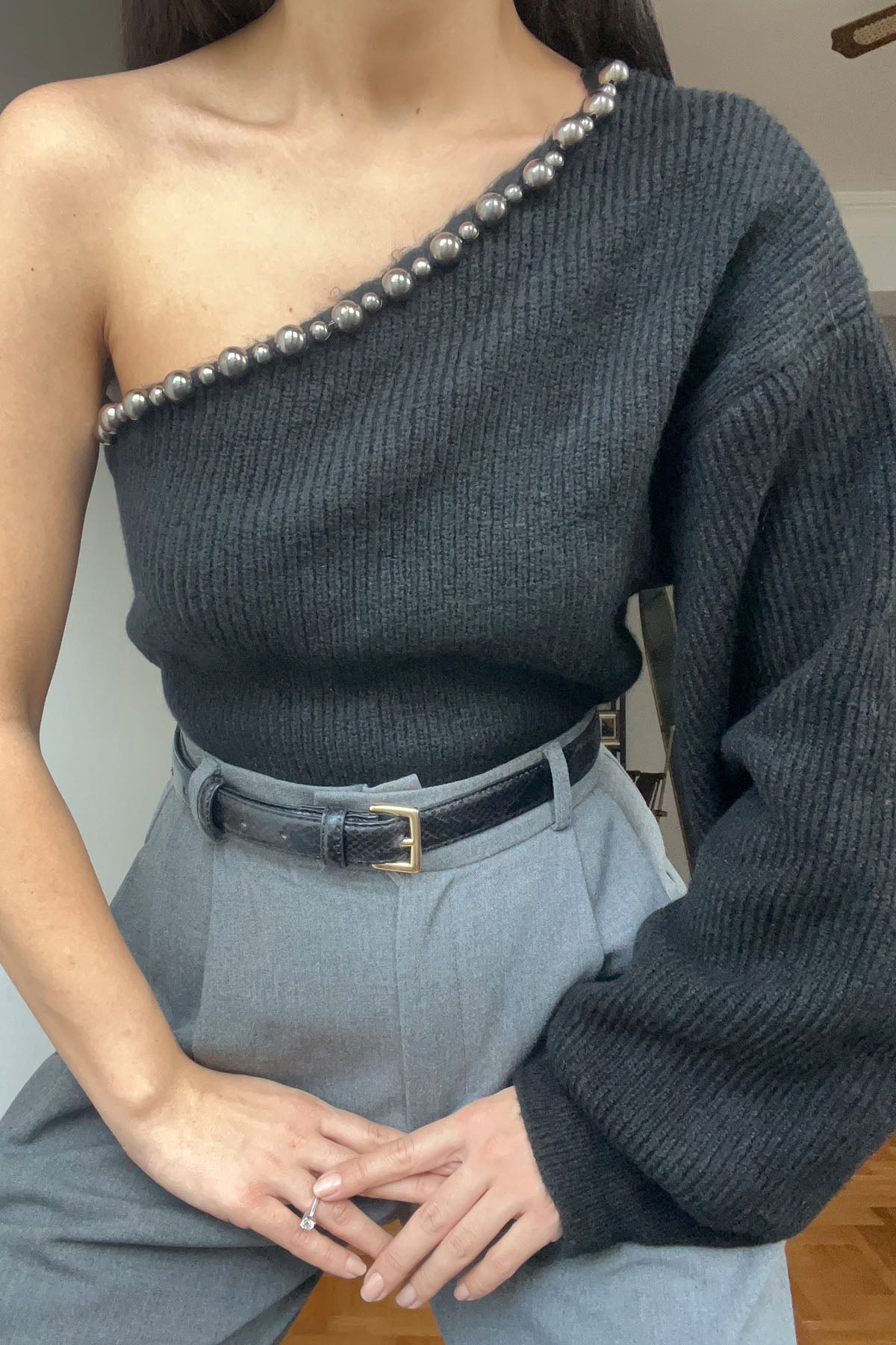 Siyah Tek Omuz Boncuk Detay Triko Kazak SY-2815-Siyah