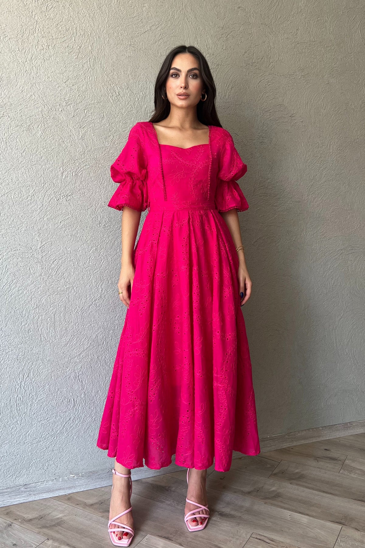 Fuşya Kolu Lastik Detaylı Güpür Detaylı Brode Elbise SY-2109-Fuşya