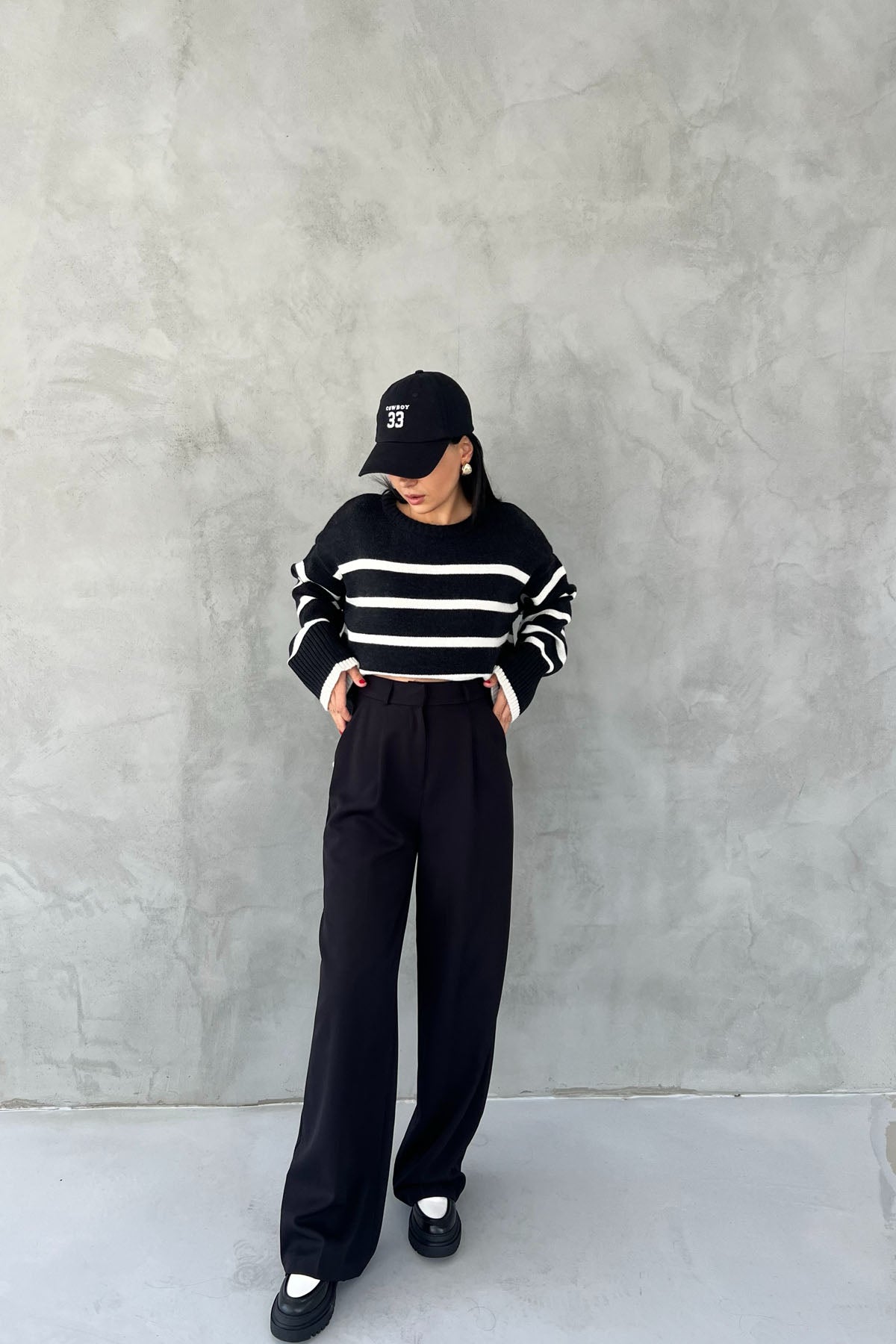 Siyah Arka Cep Detaylı Palazzo Pantolon SY-2461-Siyah