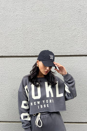 Koyu Gri Yazı Baskılı Crop Sweats SY-2458-Gri