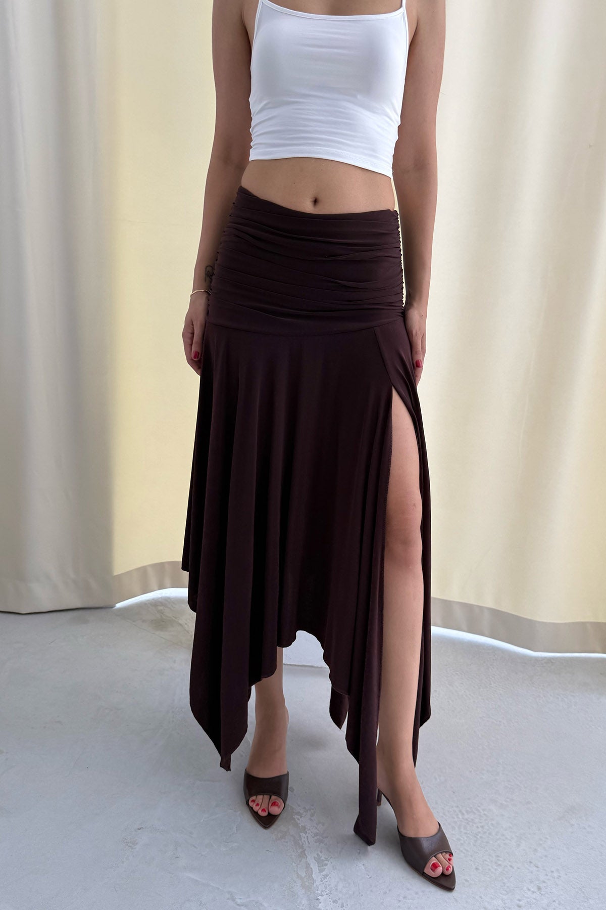 Büzgülü Asimetrik Kesim Kahve Manolya Etek SY-3269-Kahve