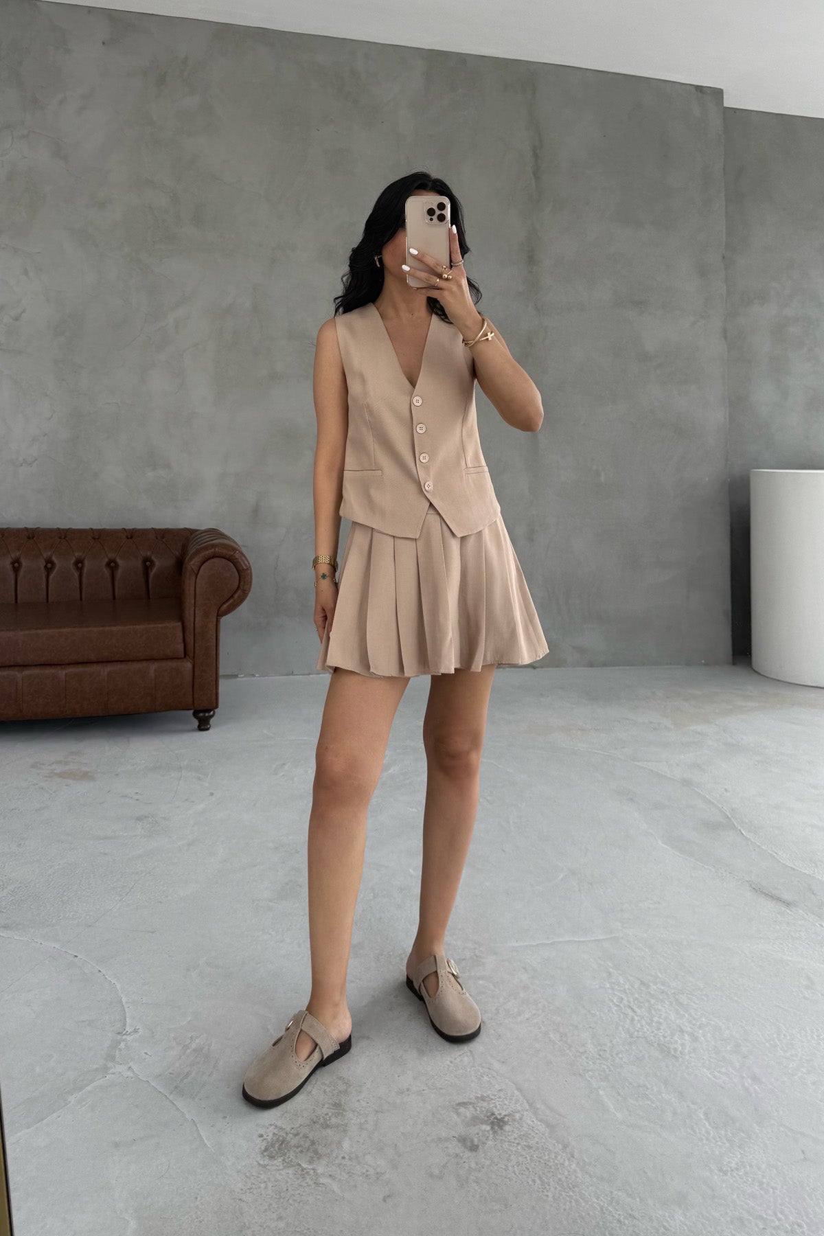 Bej Maskülen Yelek Piliseli Etek Takım SY-2030-Bej