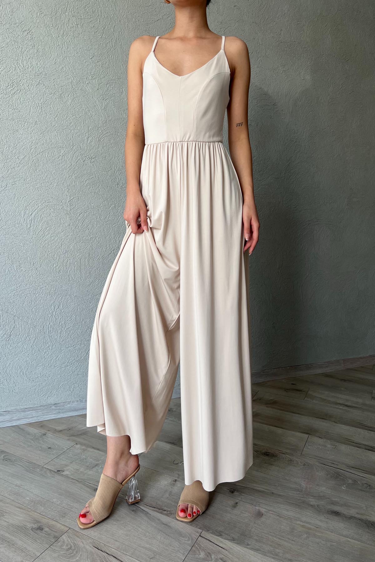 Bej İnce Askı Detaylı Bol Paça Modal Tulum SY-1980-Bej