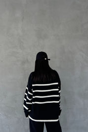Siyah Beyaz Çizgili Oversize Triko Kazak SY-2401-Siyah