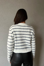 Ekru Lacivert Çizgili Şardonlu Gold Düğmeli Yuvarlak Yaka Hırka SY-1365-Ekru