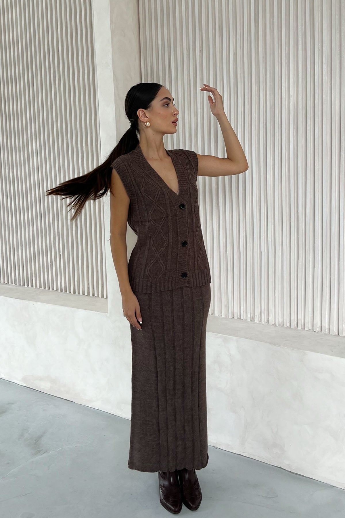 Kahverengi Düğmeli Yelek Çan Etek Triko Takım SY-2492-Kahverengi