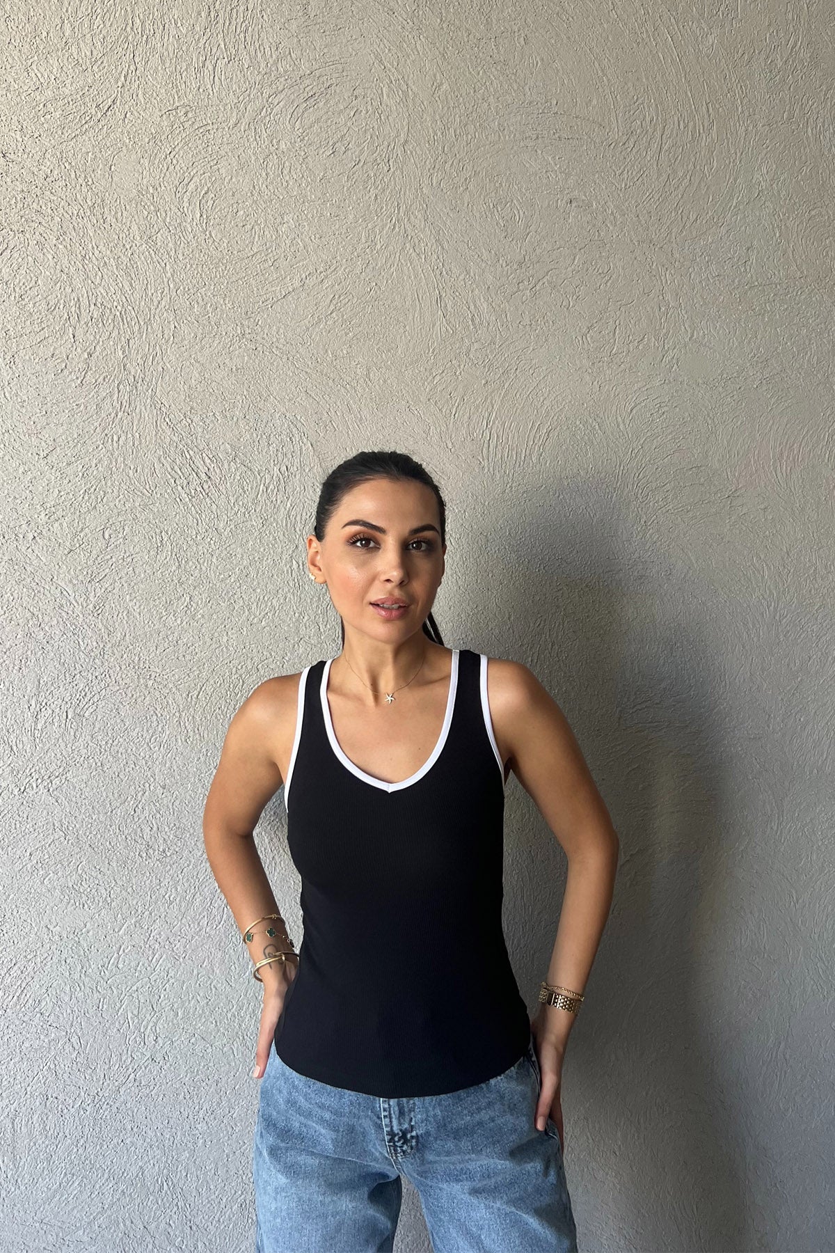 Siyah V Yaka Fitilli Atlet SY-1924-Siyah