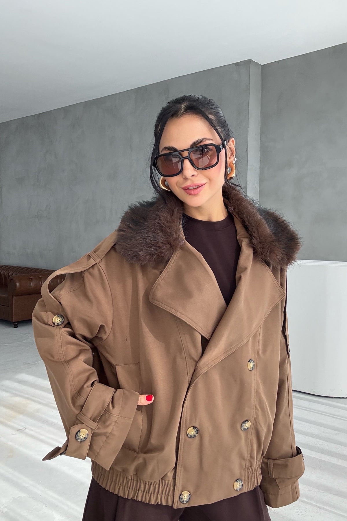 Kahve Yakası Kürk Detaylı Trençkot SY-3449-Kahve