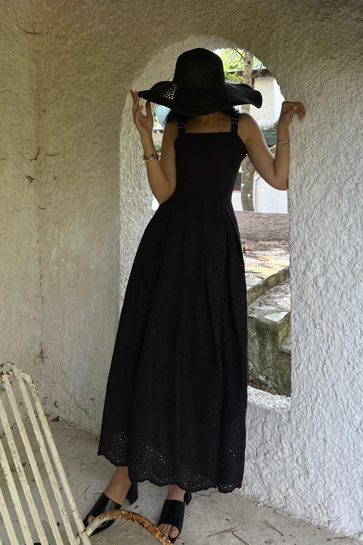 Siyah Askı Aparat Detaylı Brode Elbise SY-2036-Siyah