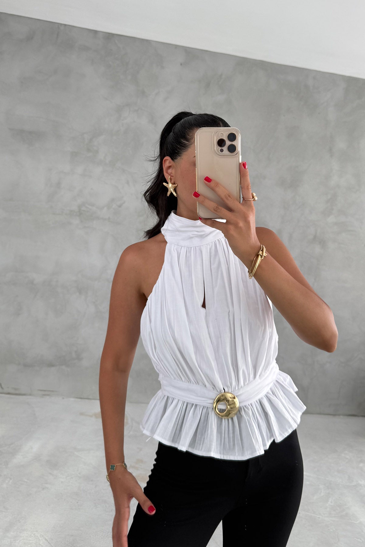 Beyaz Toka Detaylı Halter Yaka Bluz SY-3288-Beyaz