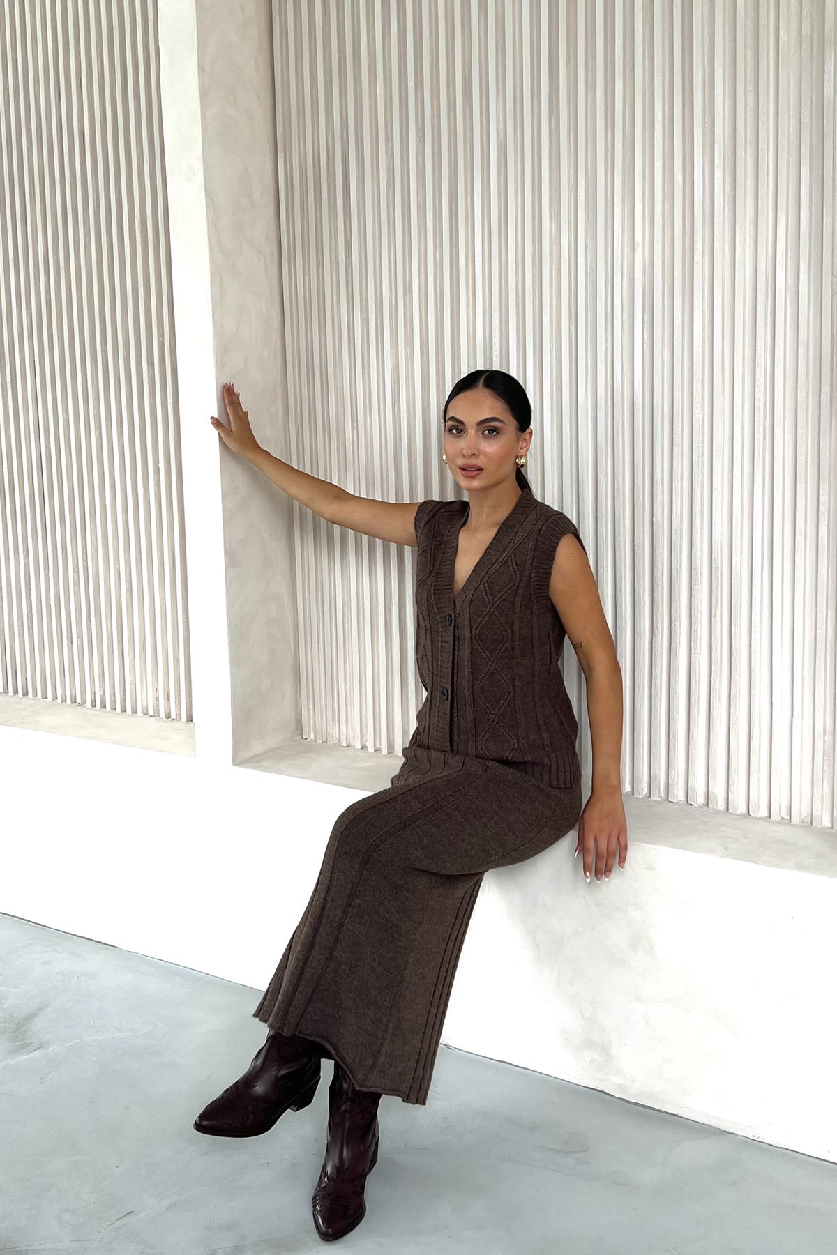 Kahverengi Düğmeli Yelek Çan Etek Triko Takım SY-2492-Kahverengi