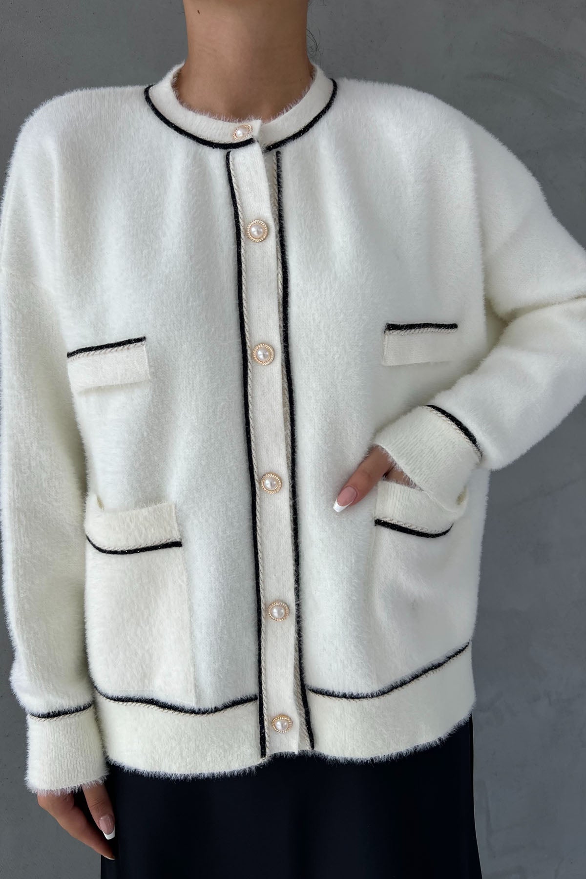 Ekru Siyah Çizgili Cepli Simli Hırka SY-2452-Ekru