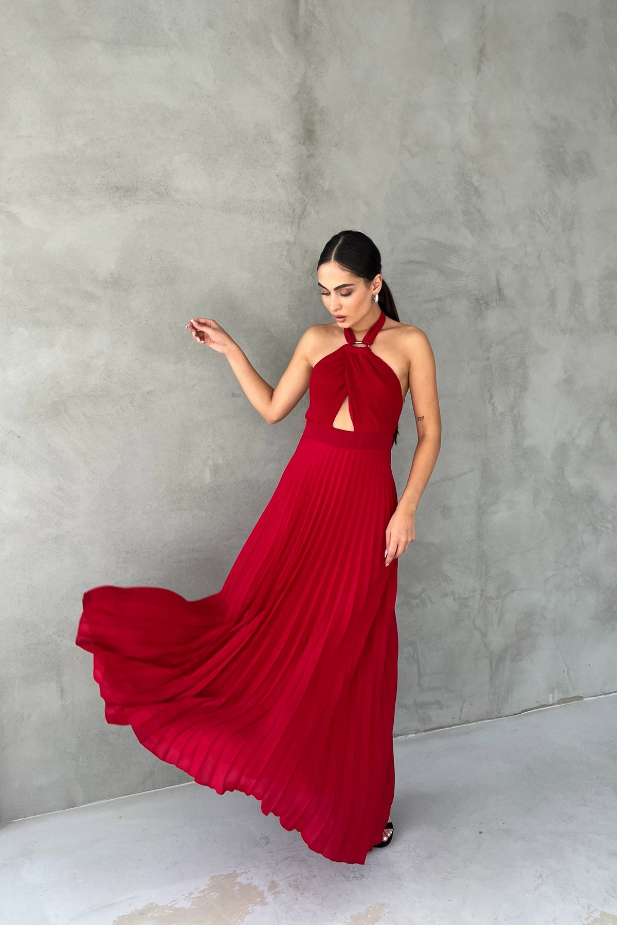 Kırmızı Piliseli Yaka Detaylı Elbise SY-2484-Kırmızı