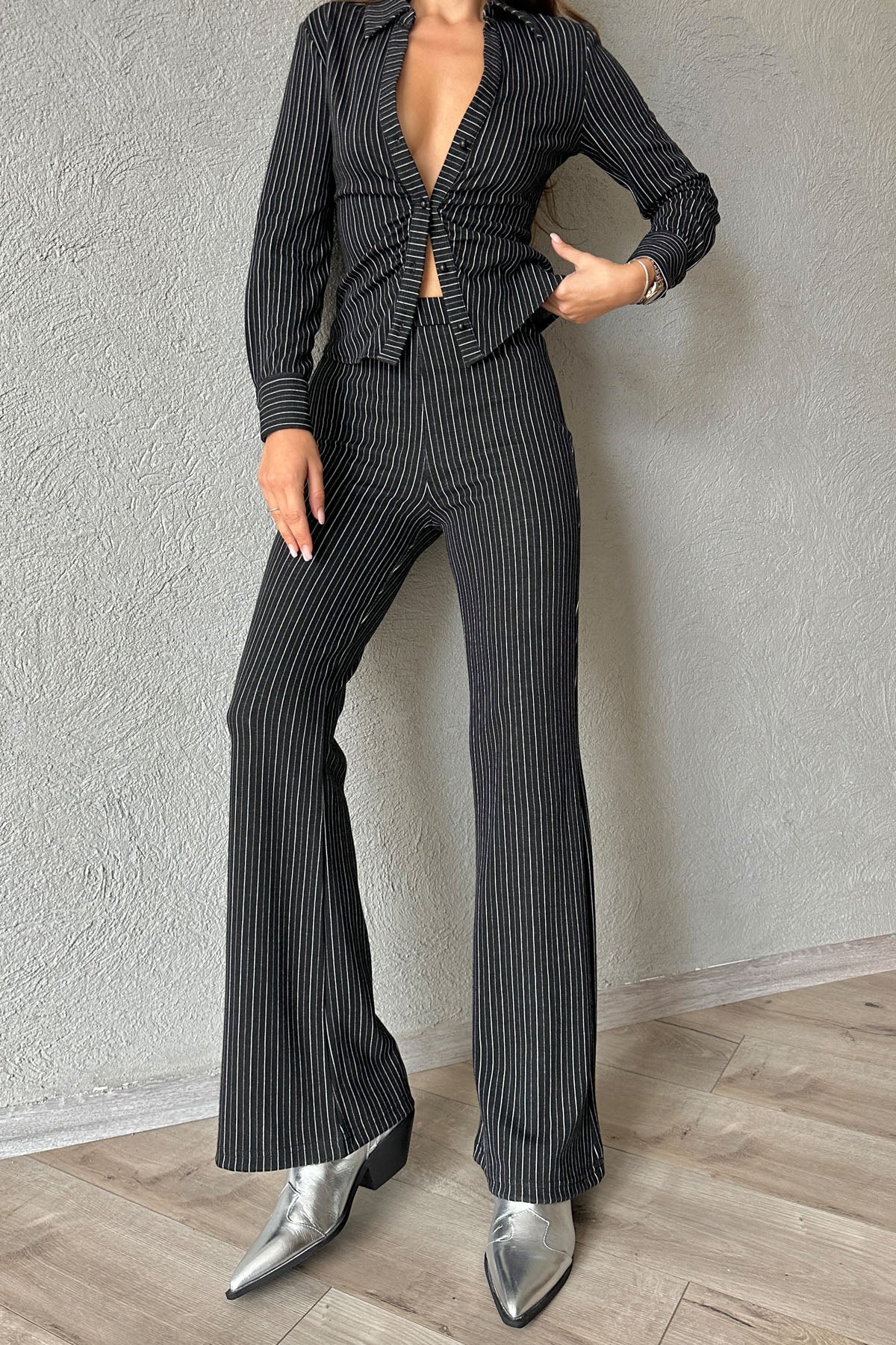 Siyah Çizgili Dokumalı Takım SY-1140-Siyah