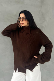 Acı Kahve Yırtık Detaylı Boğazlı Triko Kazak SY-2840-Acı Kahve