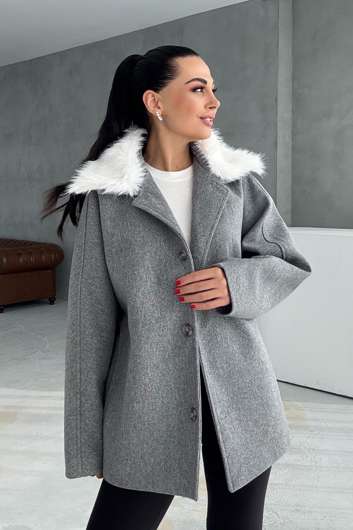 Yakası Kürklü Gri Kaşe Kısa Kaban SY-3442-Gri – Seda Yalçın Atelier