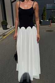 Siyah Askılı Sırt Bağlama Detaylı Kloş Elbise SY-3333-Siyah