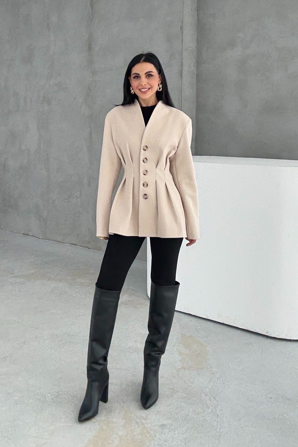 Bej Belden Oturmalı Kaşe Özel Üretim Ceket SY-3416-Bej