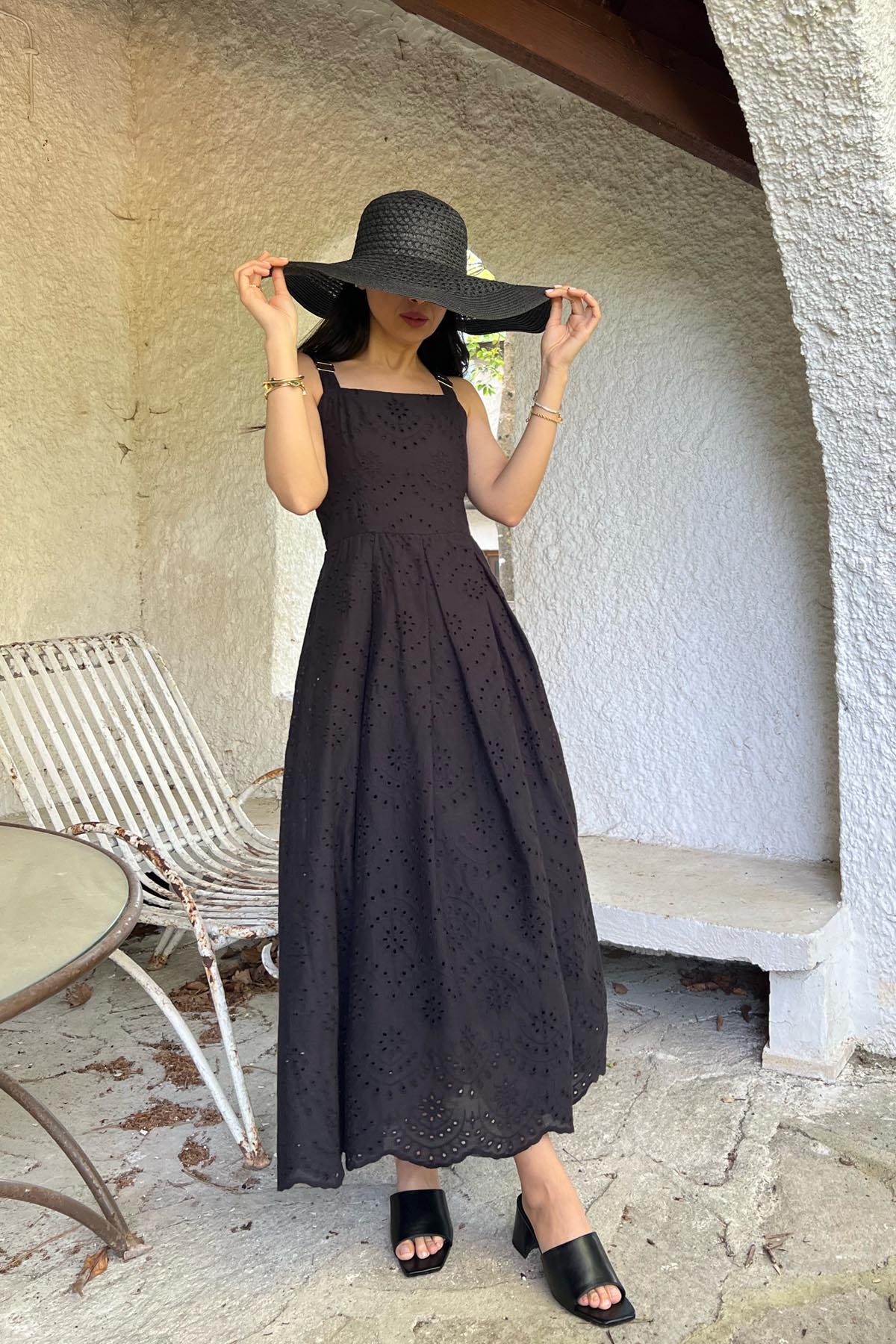 Siyah Askı Aparat Detaylı Brode Elbise SY-2036-Siyah