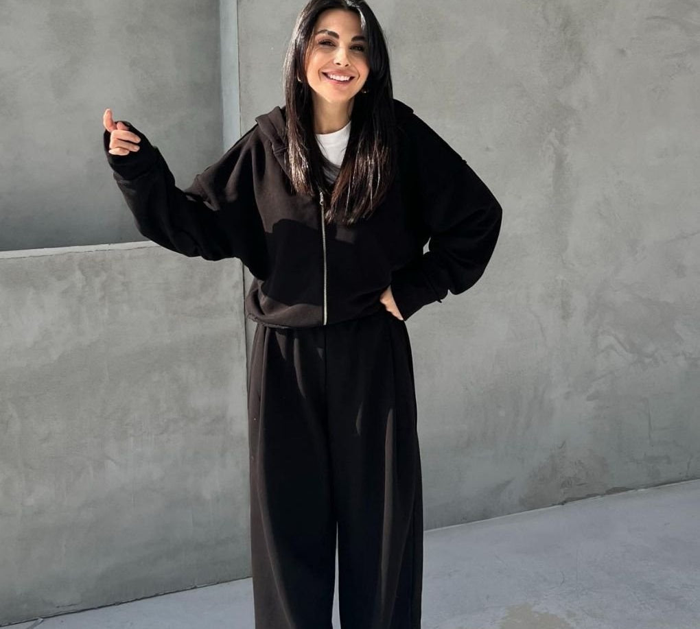 Spor Yaparken 3 Şık Eşofman Kombini