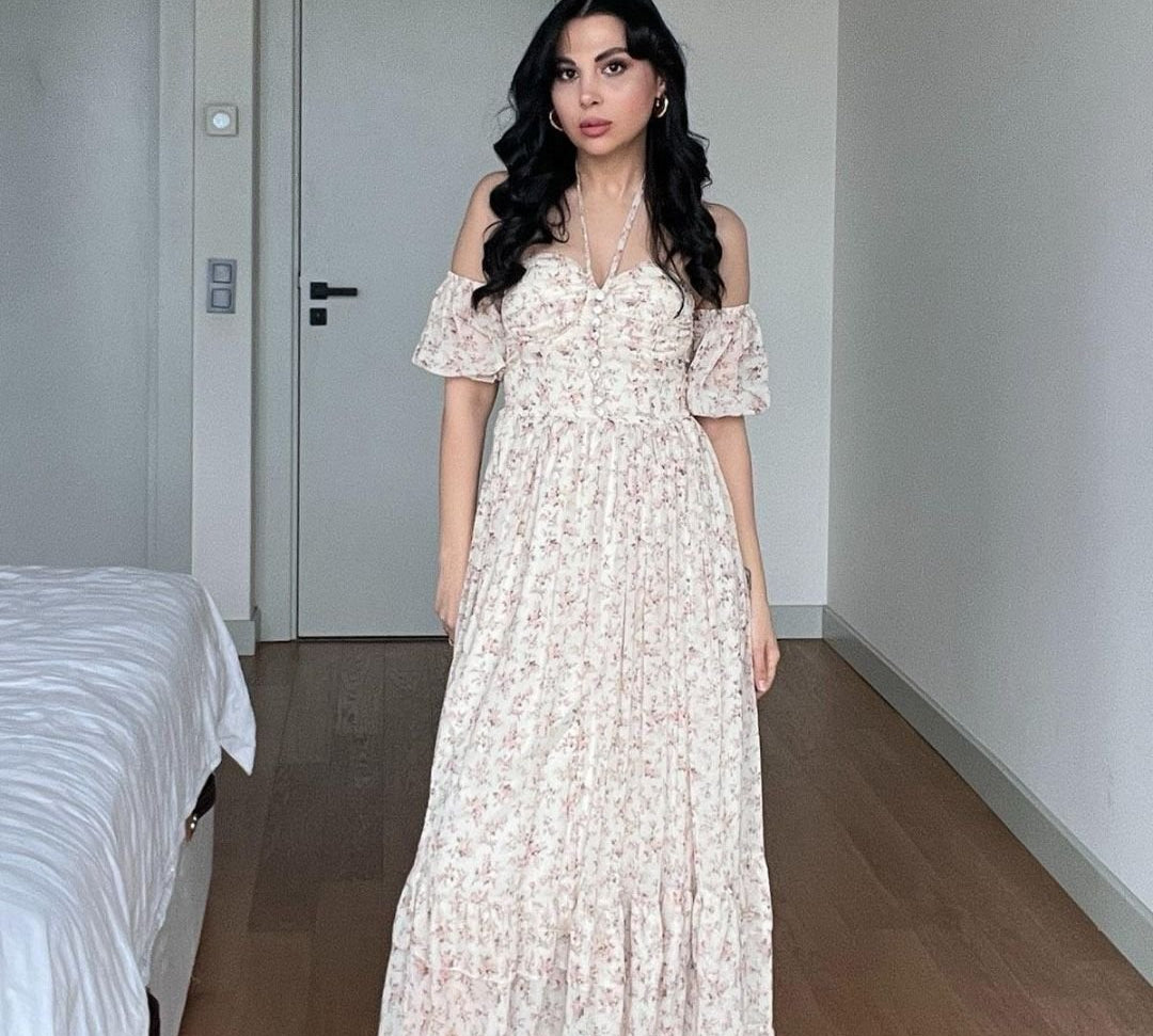 Yaz Düğünlerinde Giyilecek Elbise Modelleri