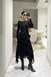 Siyah Kadife Çiçek Desenli Asimetrik Etek SY-3530-Siyah