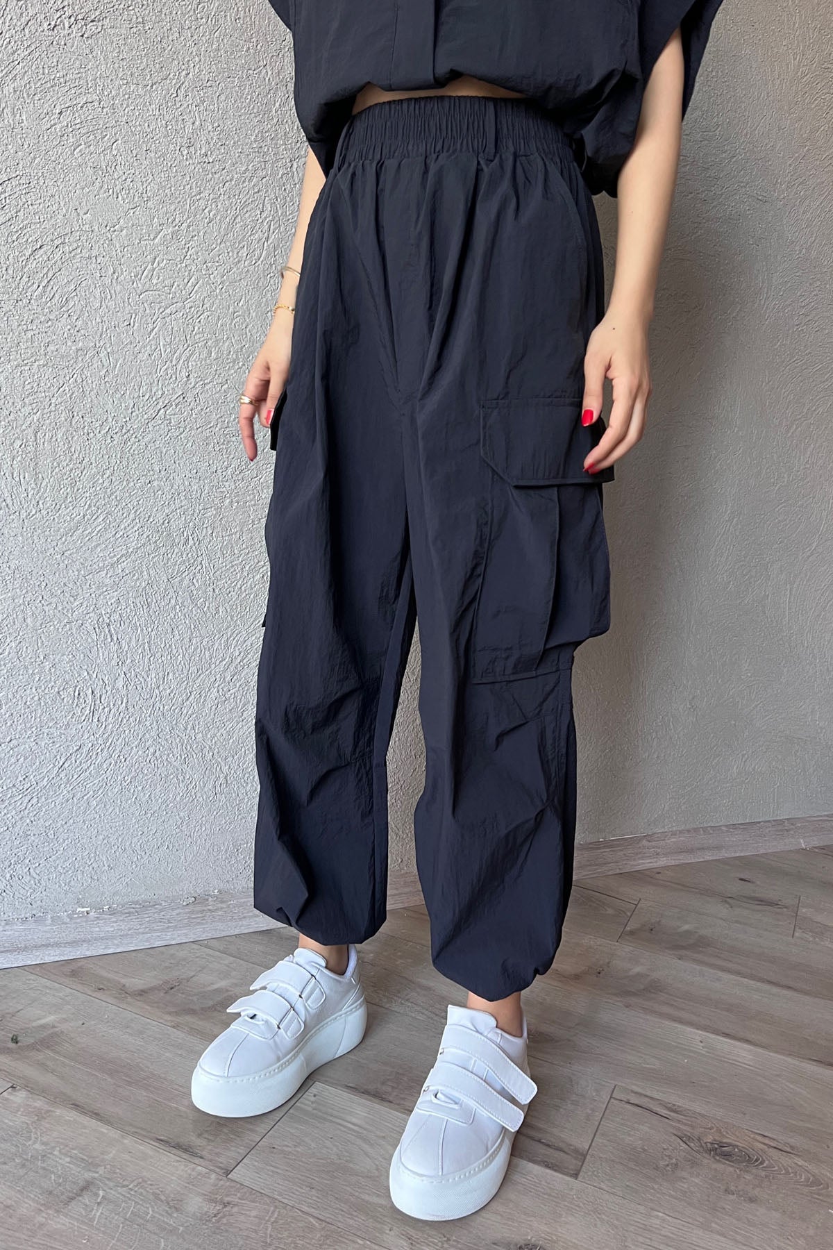 Lacivert Çıtçıtlı Bluz ve Pantolon Paraşüt Kumaş Takım SY-0571-Lacivert